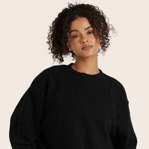 SET Active LIGHTWEIGHT SWEATS CLASSIC CREWNECK - ONYX Size XS